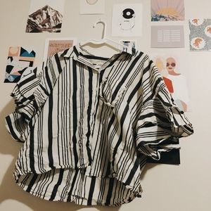 White and greystriped blouse